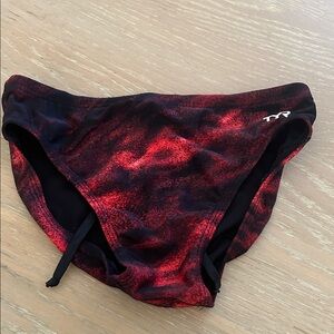 TYR Durafast Racer Swimsuit Briefs Red black, Size 30, NWOT